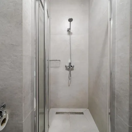 Demar Vicheva إلفيف