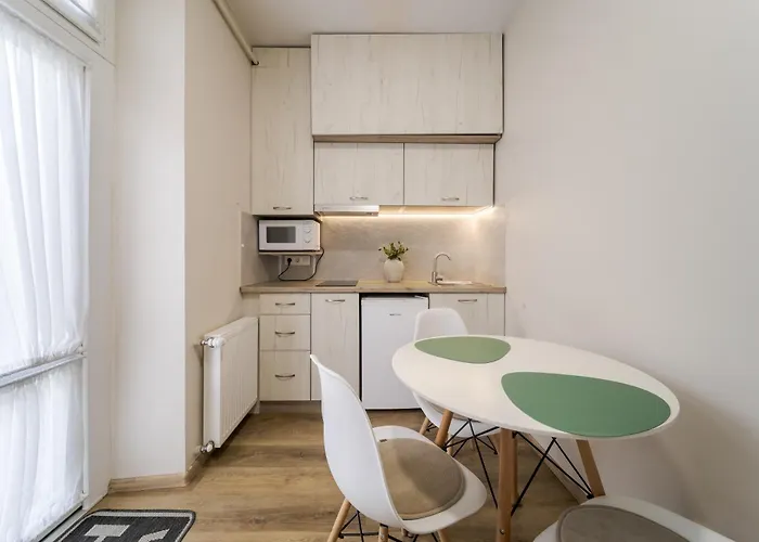 Apartamento Demar Vicheva Leópolis
